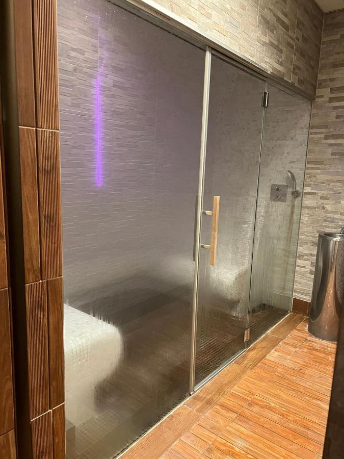 Luxury Apartment Dunapest With Spa And Pool Budapest Extérieur photo