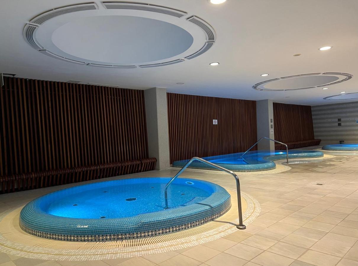 Luxury Apartment Dunapest With Spa And Pool Budapest Extérieur photo